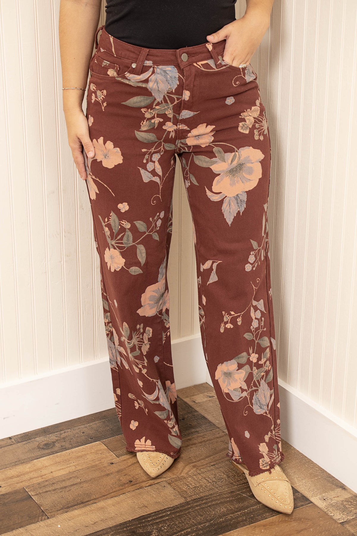 Take A Hold Pants in Burgundy