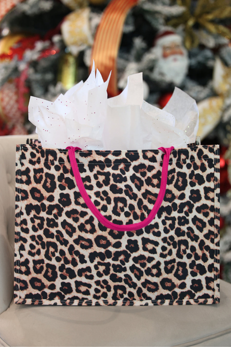 Safari Chic Tote Bag in Leopard