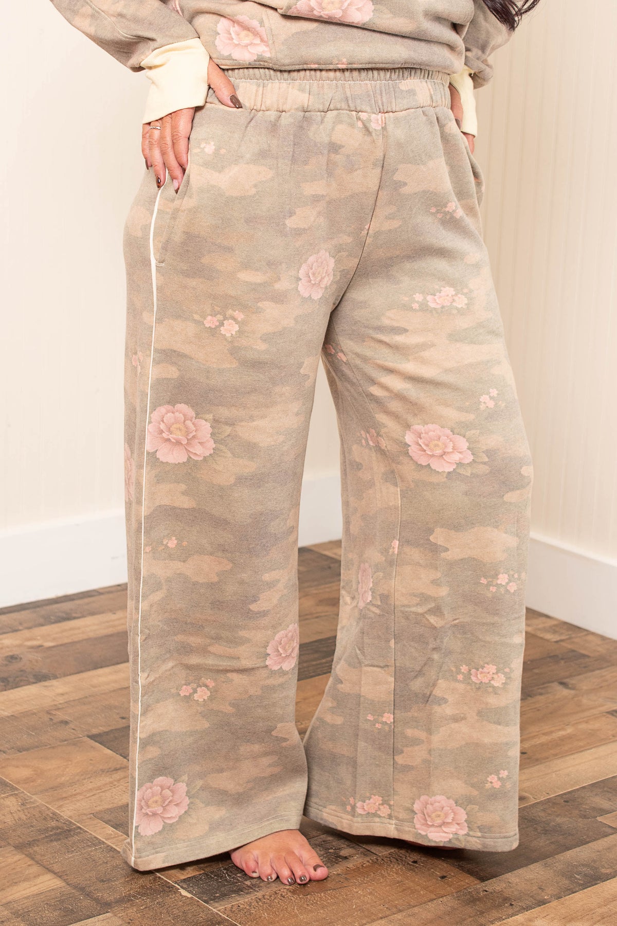 Drift Away Joggers - Camo
