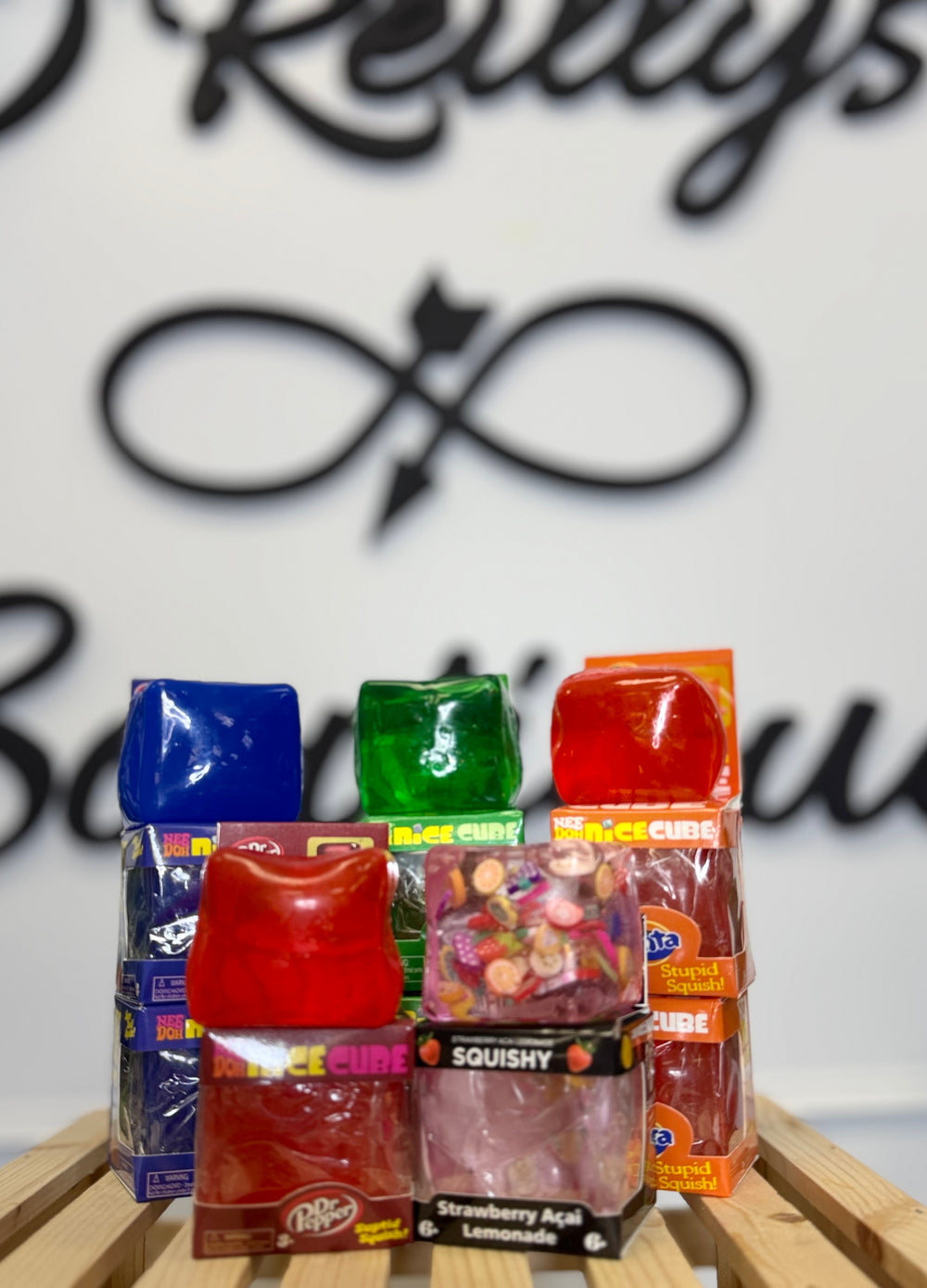 Exclusive Viral Squish Cube
