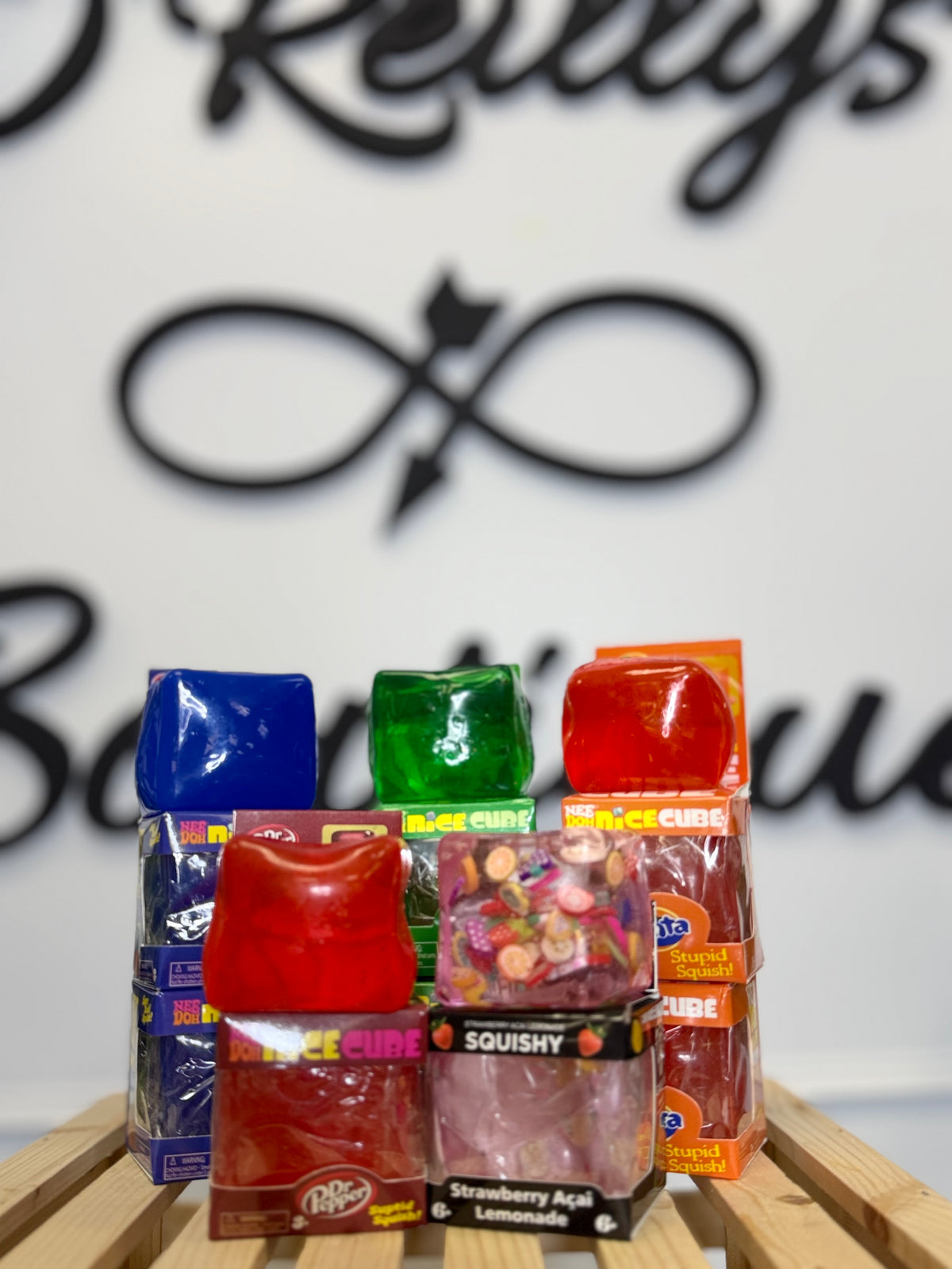 Exclusive Viral Squish Cube
