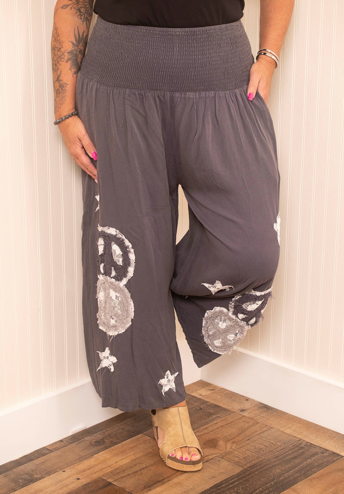 Know Peace Pants - Charcoal