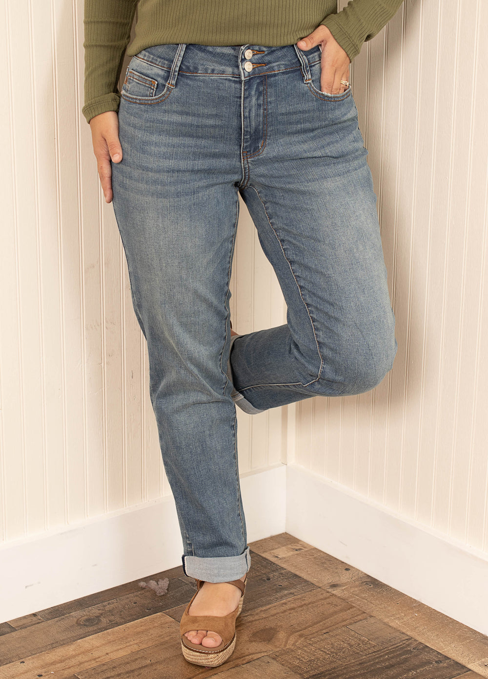 Judy Blue Lasting Moments Boyfriend Cool Denim Jeans