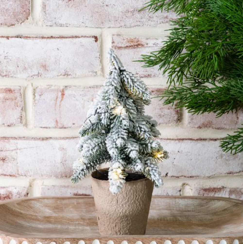 9" Tree with Lights & Snow