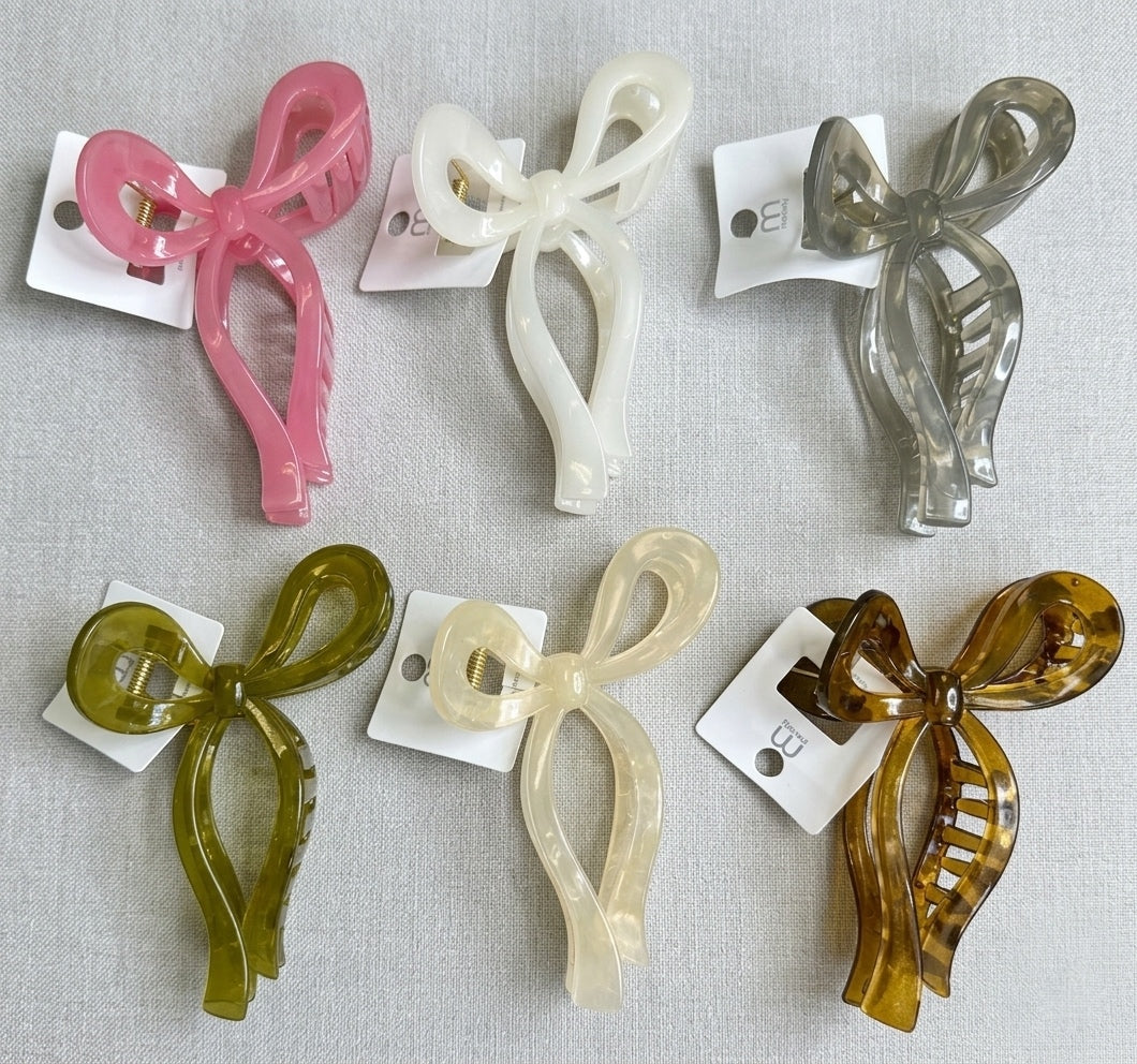The Bella Bow Hair Clip