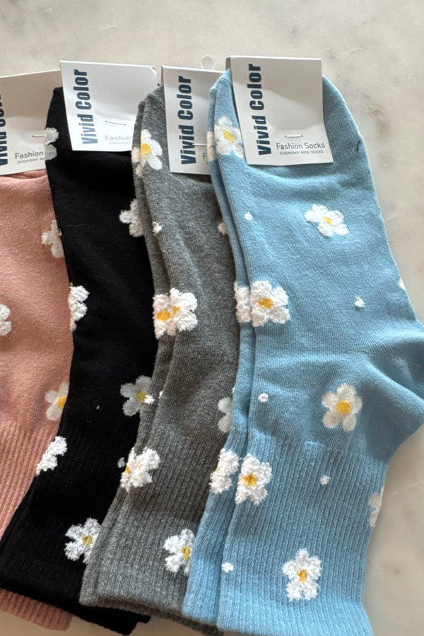 Kickin Up Daisy Socks