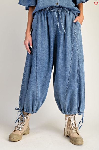 Just Relaxing Wide Leg Denim Pants