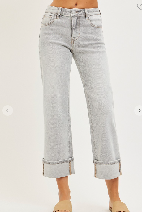 Risen Crop Jeans W/Cuff