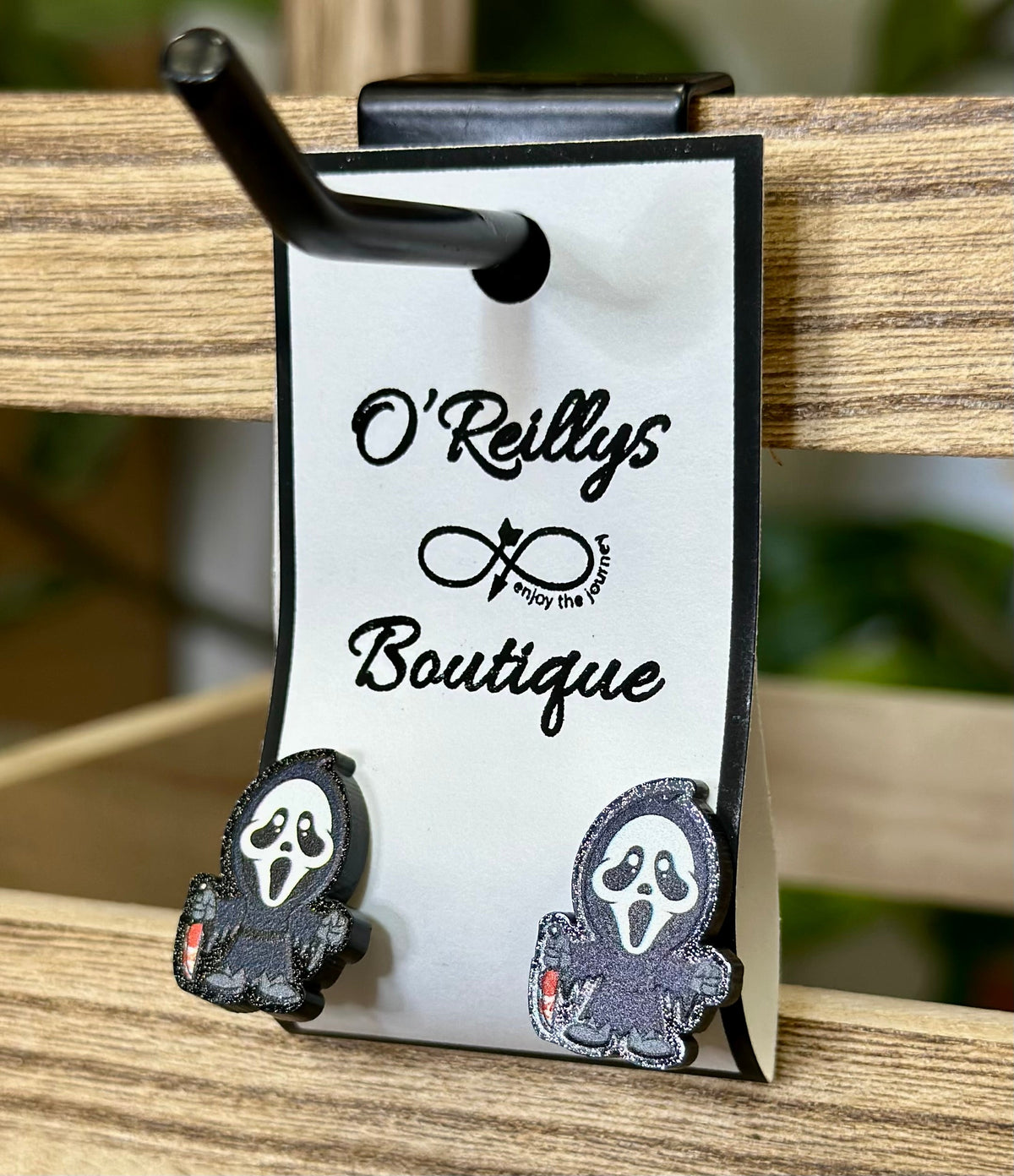 Horror Earrings in Scream